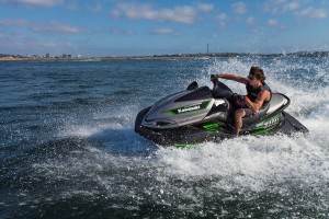 2015 Kawasaki_Jet Ski_Ultra 310X_action_1.high