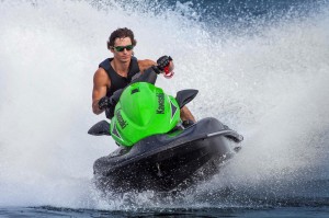 2015_Kawasaki_Jet_Ski_STX-15F_action_2.med[1]