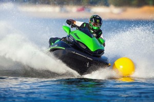 2015_Kawasaki_Jet_Ski_Ultra_310R_action_1.med[1]