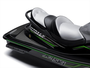 2015_Kawasaki_Jet_Ski_Ultra_LX_5.med[1]