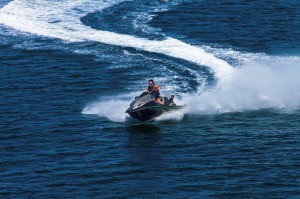 2015_Kawasaki_Jet_Ski_Ultra_LX_action_5.med[1]